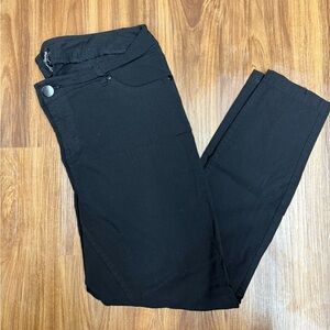 Torrid Women's Black Skinny Studio Pants Size 16